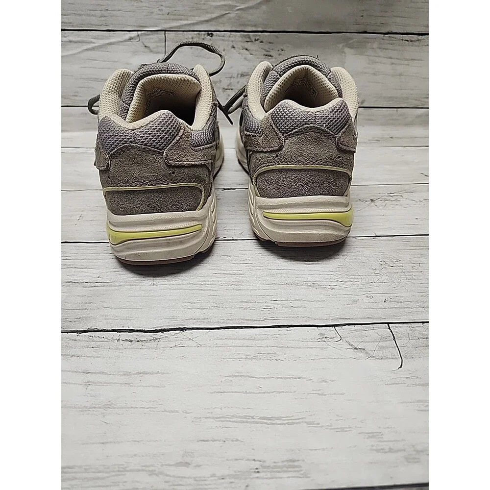 Vionic 23WALK Womens Size 8 Gray Suede Athletic Running Walking Shoes Sneakers